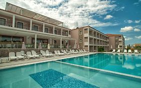 Arty Grand Hotel
